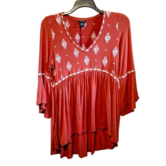 Torrid Rust Red Embroidered Diamond Pattern Babydoll Tunic Top Size 00 - Picture 1 of 7